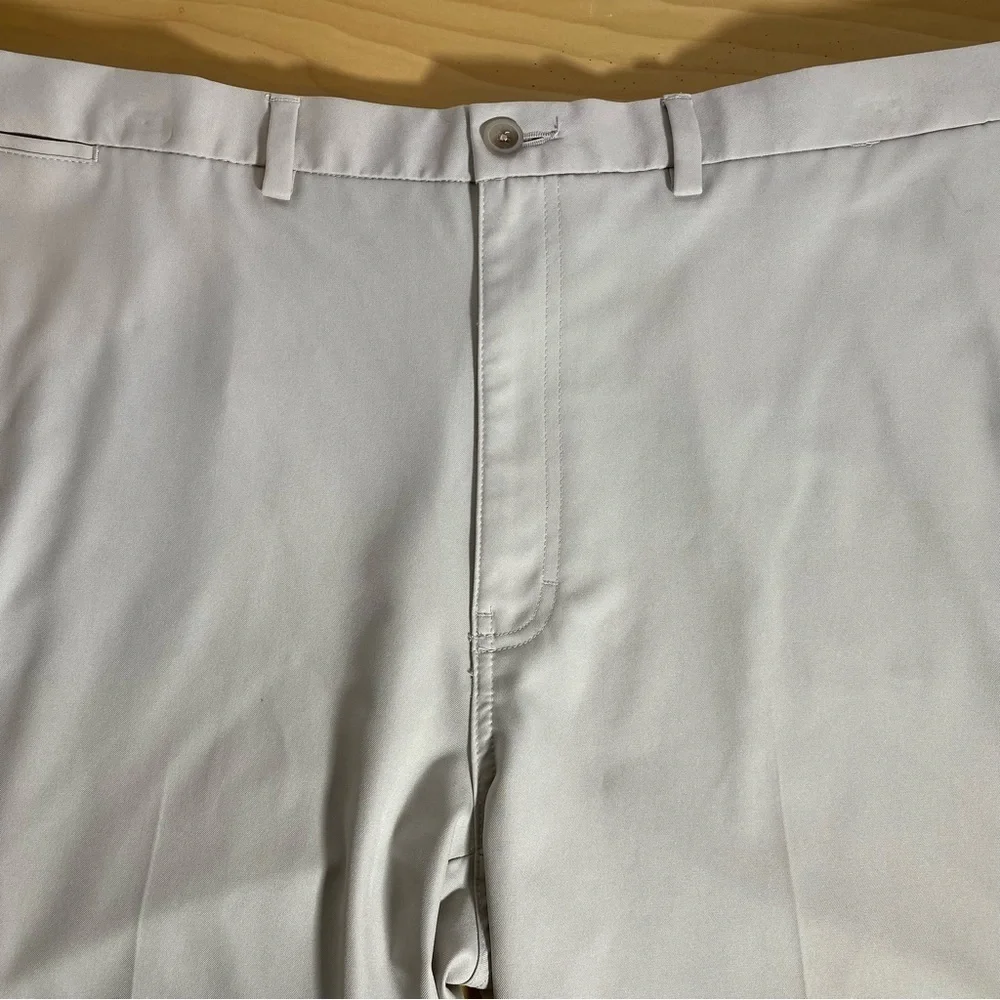 Haggar Cool Pro 18 Light Taupe Golf Short Big men's sz 44 adjustable waist band